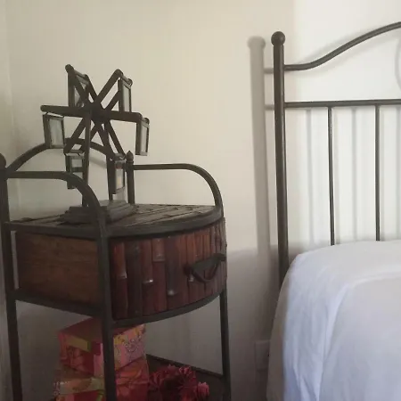 La Maison Prune Bed & Breakfast