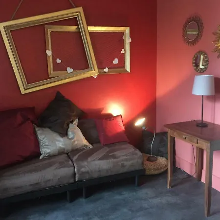 La Maison Prune Bed & Breakfast